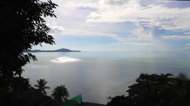 Muhteşem Koh Samui adası plajı ve Tayland 'da turkuaz suyu olan manzara manzarası..