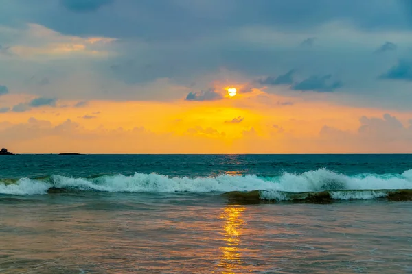 Krásný Barevný Západ Slunce Krajina Panorama Bentota Beach Ostrově Srí — Stock fotografie