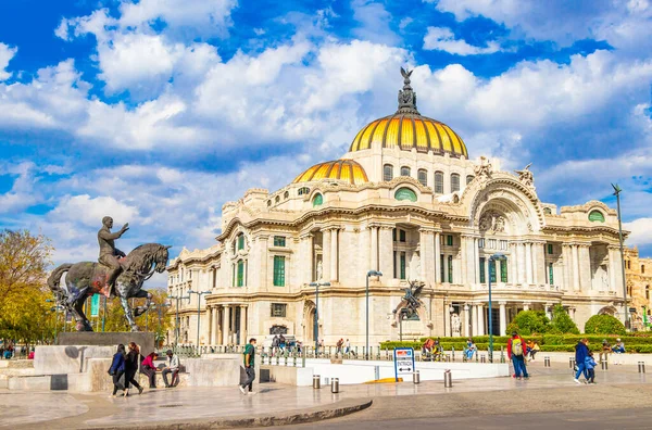 Mexico City Mexico 11. Şubat 2021 Güzel Sanatlar Sarayı Mexico City 'nin merkezinde bir mimari başyapıt..