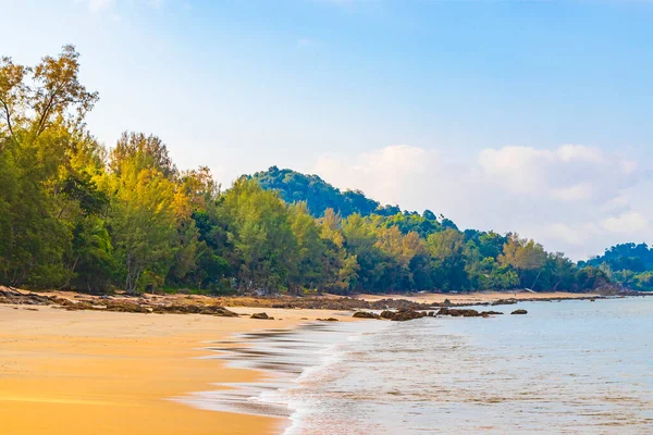 Тропический Рай Острова Пхаям Аоу Koh Phayam Aow Yai Beach — стоковое фото