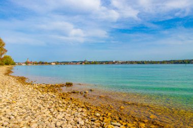 Constance Gölü Bodensee manzara manzarası Kreuzlingen Canton Thurgau İsviçre 'deki Seeburgpark' tan Almanya 'daki Constance şehrine bakıyor..