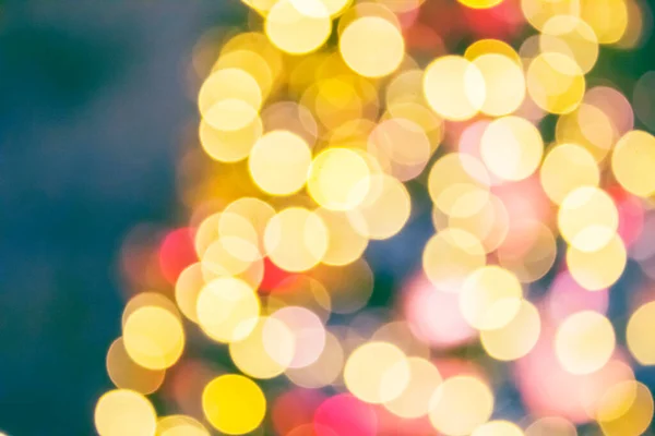Árbol Navidad Con Decoraciones Luces Doradas Rojas Fondo Año Nuevo — Foto de Stock
