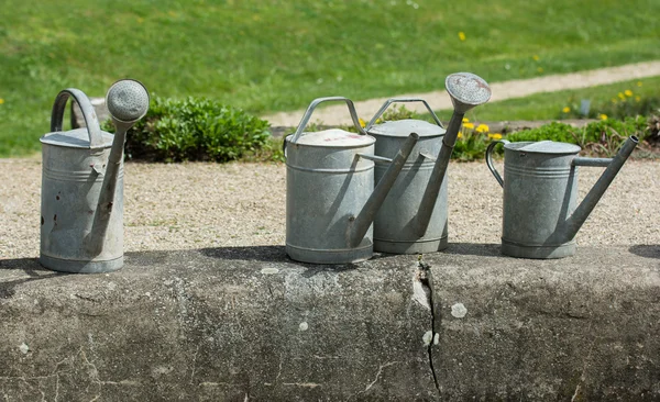 Vintage Metal Watering Cans — Stock Photo, Image