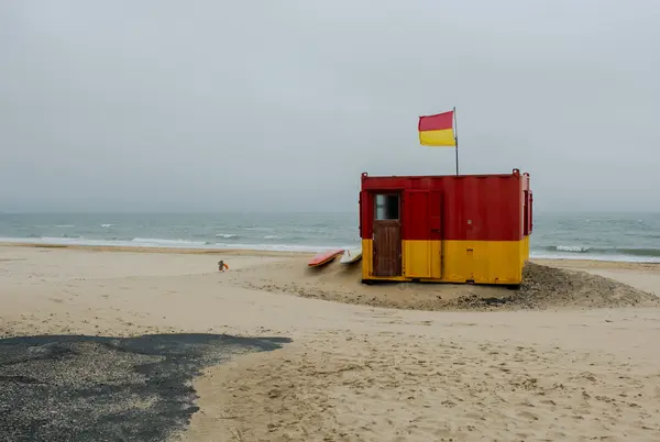 Stasiun Lifeguard di Brittas Bay, Irlandia — Stok Foto