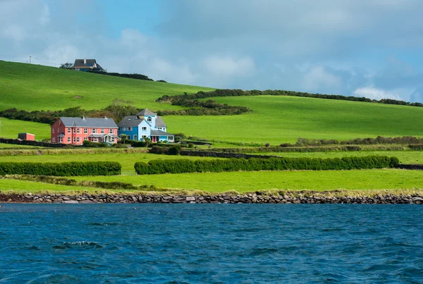 在爱尔兰海岸风景结算 — 图库照片
