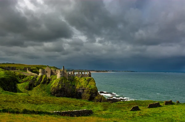 Dunluce Castle in Northern Ireland — Stock Photo, Image