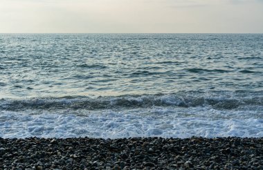 Gün batımında sakin Karadeniz