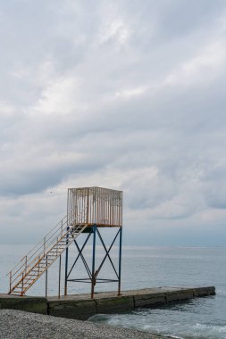 Karadeniz kıyısındaki kurtarma kulesi