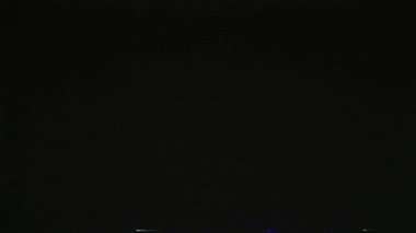 Dijital piksel gürültü vhs etkisi. 80 'lerin TV' sinin video sinyalindeki problemler ve ekrandaki parazitler.