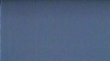 VHS etkisi. Dijital piksel gürültü vhs etkisi. 80 'lerin TV' sinin video sinyalindeki problemler ve ekrandaki parazitler.