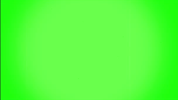 Pantalla verde. Efectos de película vintage. Ruido de grano de película, suciedad de distorsión y arañazos y fugas de luz. Los problemas de la señal de vídeo de la televisión retro y la interferencia en la pantalla. Tiras rayadas. — Vídeo de stock