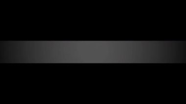 Gerçekçi klasik televizyon açılıp kapanış animasyonu. Siyah ve beyaz analog sinyal dokusuna sahip eski bir CRT TV ekranına geçişler. Retro titreşim, tarama çizgileri, gürültü ve klasik tüp kapatma flaşı içerir