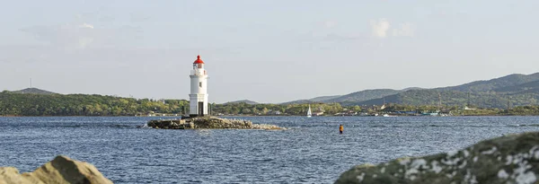 Rusland Vladivostok Tokarevskaja Kosjka Vuurtoren Straat Van Vostochny Bosphor — Stockfoto