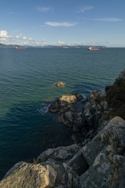 - Rusya. Primorye. Nakhodka Körfezi Manzarası.