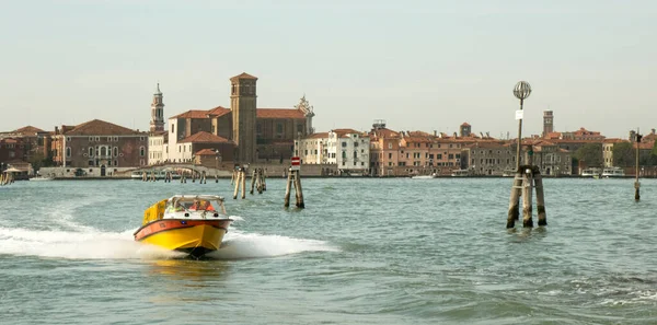 2019 Italië Venetië Ambulance Venetiaanse Lagune — Stockfoto