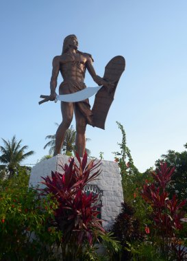 Filipinler. Mactan Island.Lapu-Lapu anıt