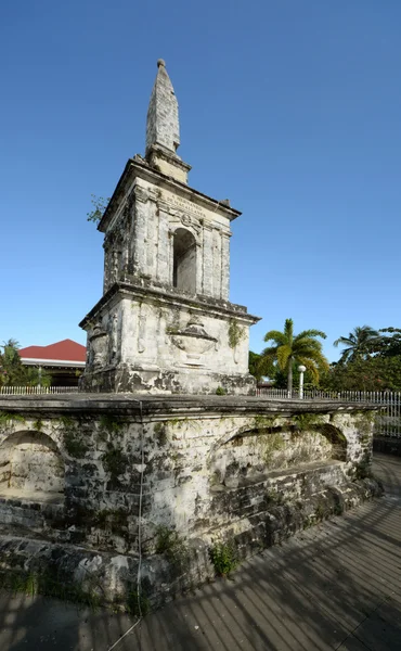 Filipinas.Isla Mactán.Monumento a Fernand Magallanes . — Foto de Stock