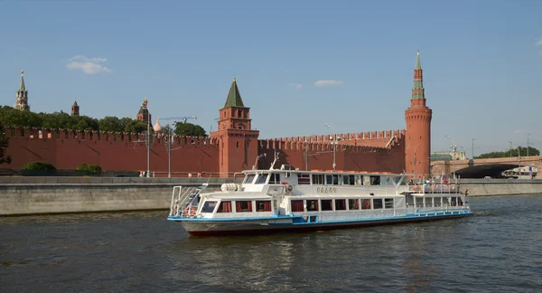 Moscow. Center. View from the river Moscow. — Stock Photo, Image