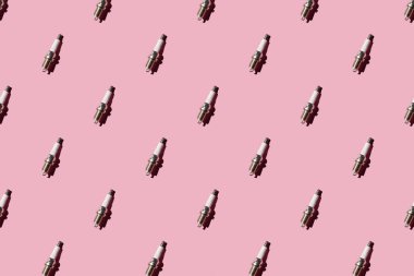 Pembe arkaplandaki buji deseni