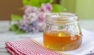 Tatlım rustik masaya olabilir 