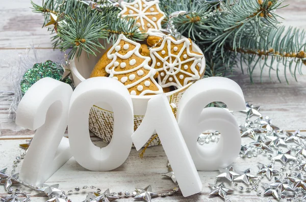 Nieuwjaar peperkoek cookies samenstelling decoraties — Stockfoto