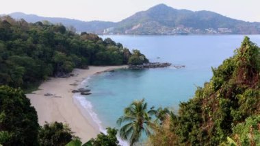 Phuket 'teki Laem Sing plajında hava manzarası
