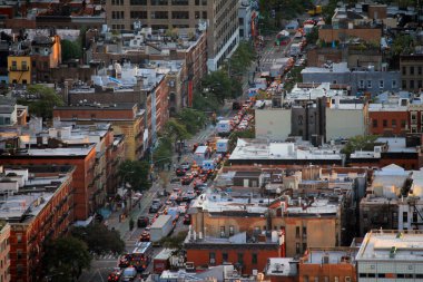 New York 'taki Hells Kitchen' daki trafik hattı.