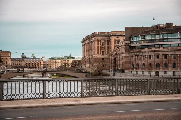 STOCKHOLM, SVERIGE - JANUARI, 2020: Riksdagshuset Riksdagshuset, förbundskontor utomhus. City break tour turistattraktion i centrala Stockholm — Stockfoto