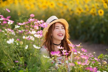 Asyalı kız gülmek