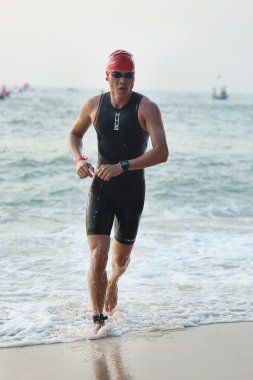 Tayland triatlon yüzmek