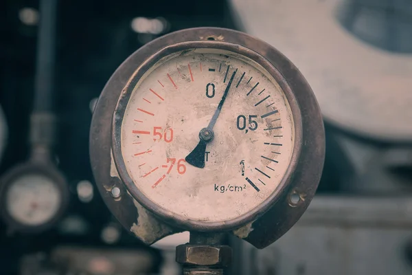 Calibrador de termómetro antiguo —  Fotos de Stock