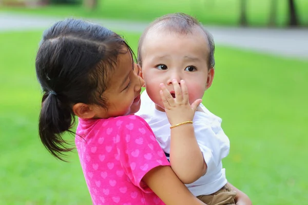 Famiglia asiatica — Foto Stock