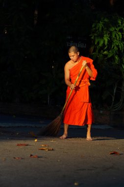 Keşiş süpürme sokak yapıldı. 