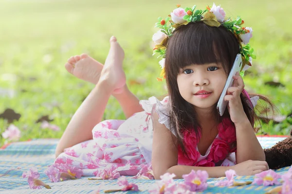 Asiatisches Mädchen — Stockfoto