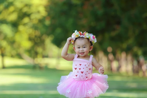 Kleine asiatische Mädchen — Stockfoto