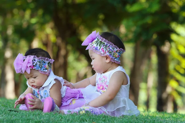 Asiático crianças meninas — Fotografia de Stock