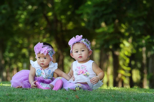 Asiático niños niñas — Foto de Stock