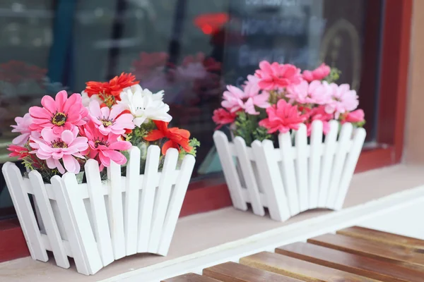 Artificial flowers pot — Stock Photo, Image