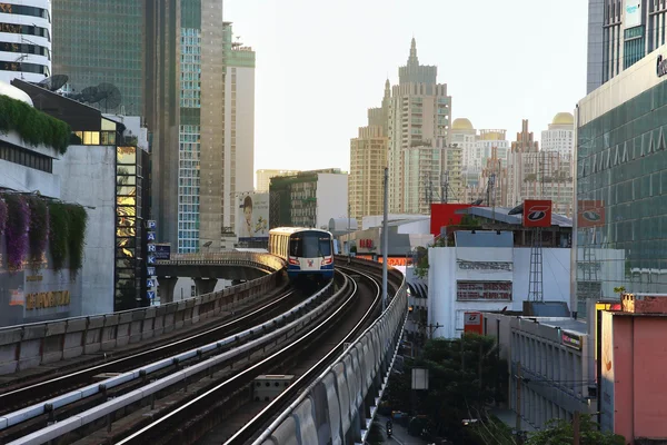 Sky train — Stock Photo, Image