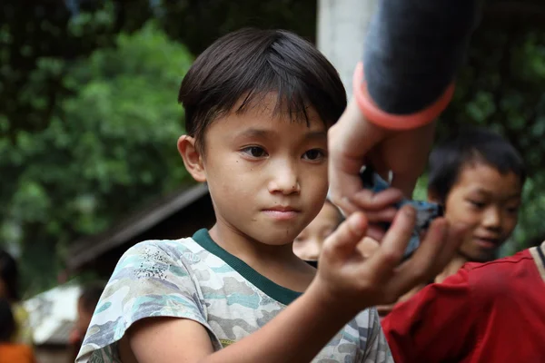 Дети хмонгов — стоковое фото