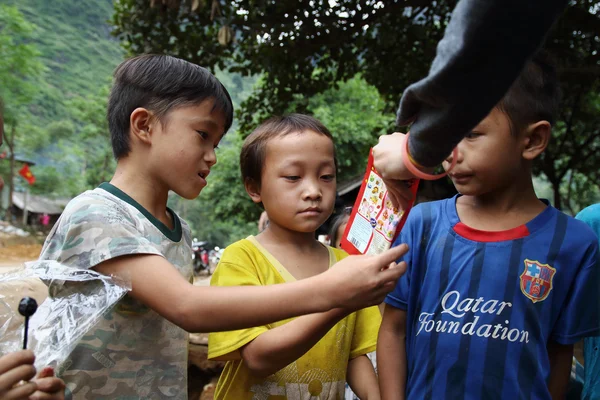 Niños hmong —  Fotos de Stock