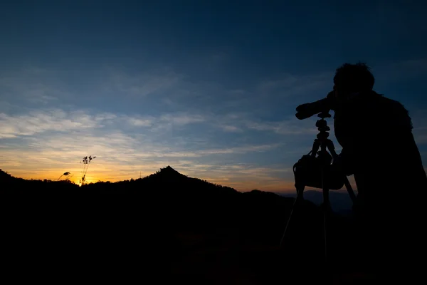 Kameramann beim Sonnenuntergang — Stockfoto