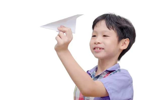 Αγόρι που παίζει με χάρτινο αεροπλάνο — Φωτογραφία Αρχείου