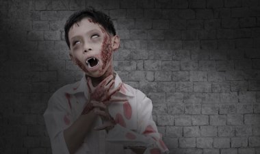 zombi çocukta Cadılar Bayramı için makyaj