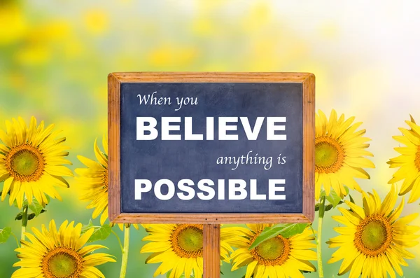 Inspiration quote : When you believe anything is possible — Stock Photo, Image