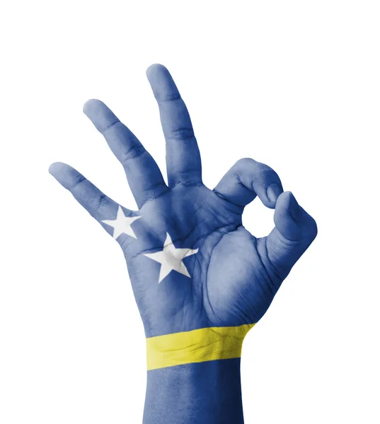Fatto a mano segno Ok, bandiera Curacao dipinta come simbolo della migliore qualità — Foto Stock