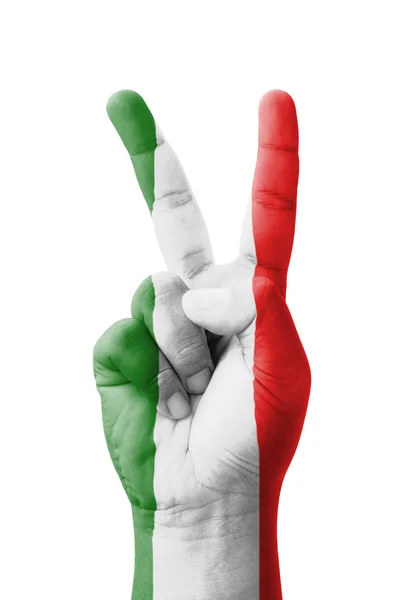 Hand maken het V-teken, Italië vlag geschilderd als symbool van de overwinning, — Stockfoto