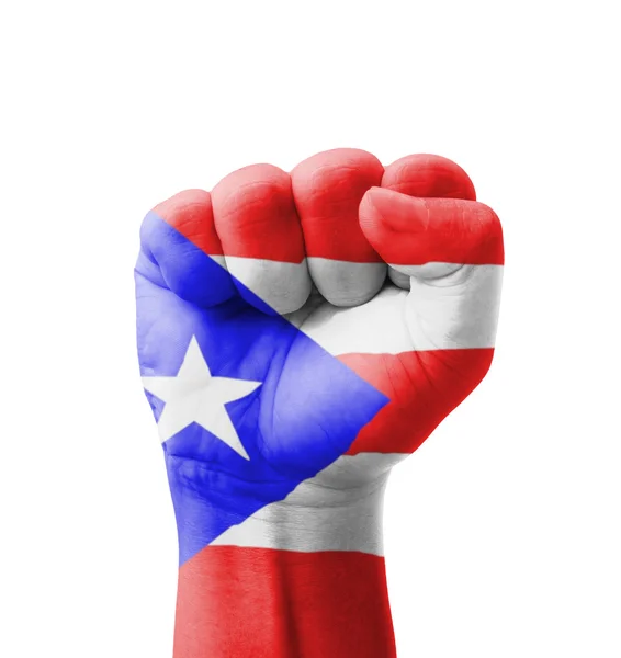 Pugno della bandiera di Porto Rico dipinto, concetto multiuso - isolat — Foto Stock