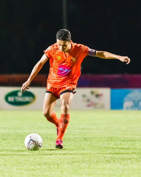 SISAKET THAILAND-JUNE 21: Sarayuth Chaikamdee of Sisaket FC. sho — Fotografia de Stock