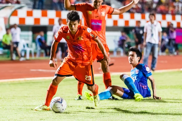 SISAKET THAILAND-JUNE 21: Todsapol Karnplook of Sisaket FC. (Ora — Stock fotografie